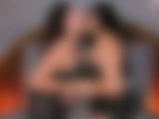 Emperatriz y Linsey's Live Sex Cam Show