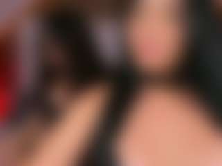 Emperatriz y Linsey's Live Sex Cam Show
