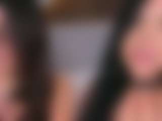 Emperatriz y Linsey's Live Sex Cam Show
