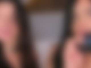 Emperatriz y Linsey's Live Sex Cam Show