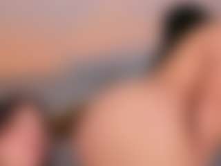 Emperatriz y Linsey's Live Sex Cam Show