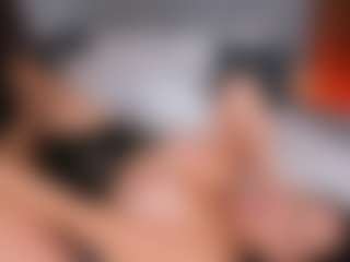 Emperatriz y Linsey's Live Sex Cam Show
