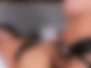 Emperatriz y Linsey's Live Sex Cam Show