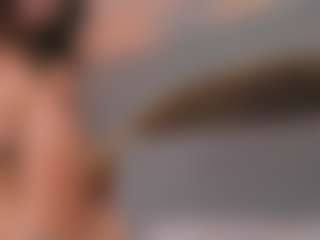 Live cam show with Emperatriz y Linsey - Kisses on Free Soda
