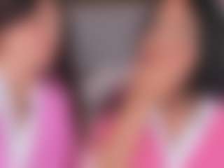 Emperatriz y Linsey's Live Sex Cam Show