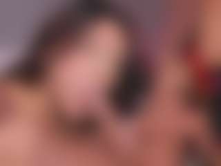 Emperatriz y Linsey's Live Sex Cam Show
