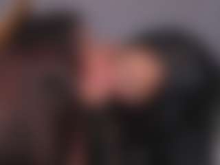 Emperatriz y Linsey's Live Sex Cam Show