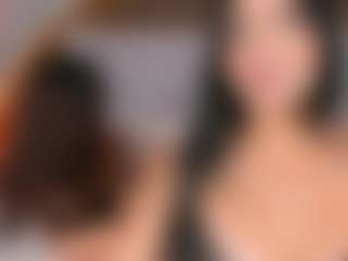 Emperatriz y Linsey's Live Sex Cam Show