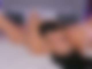 Emperatriz y Linsey's Live Sex Cam Show