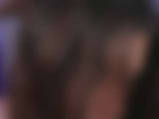 Emperatriz y Linsey's Live Sex Cam Show
