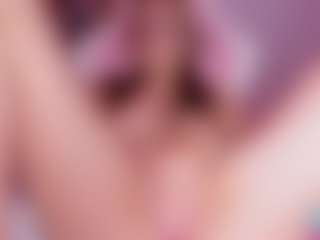 Live cam show with NicoleBlake - Squats on livesuperchat.net
