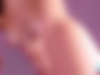 Live cam show with NicoleBlake - Smoking on fapnchat