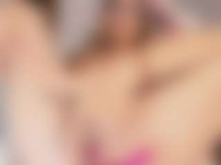 Live cam show with NicoleBlake - Smoking on SxyPornLive