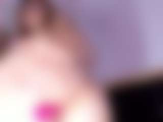 Live cam show with NicoleBlake - Smoking on Camsoda
