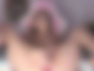Live cam show with NicoleBlake - Cowgirl on madthumbs