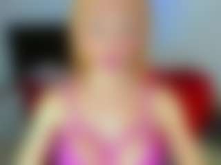 Spettacolo in cam dal vivo con Alexandra-Sexx - Blue Eyes su Camsoda