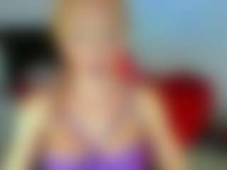 Live cam show with Alexandra-Sexx - Facial Piercings on StripNow