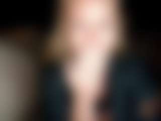 Live cam show with LucyAllen4201 - Wife on SpunkLive