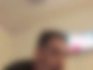 Live cam show with MarcbcnxXx and LiaSweet - Living Room on xplaylive.com