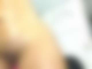 choco-milf's Live Sex Cam Show