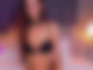Live cam show with NicolleStark - Glasses on boobsie.com
