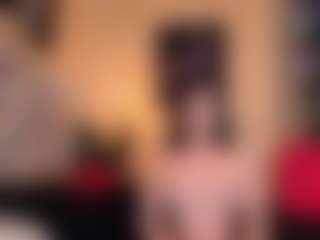 Live cam show with Marcela Davila - Average on xDating
