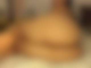 Live cam show with Sara Moore - Striptease on infinitiblacc.com