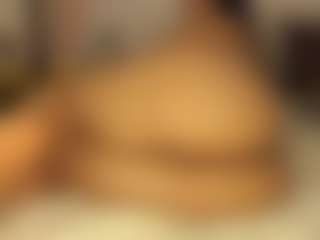 Live cam show with Sara Moore - Athletic Small Tits on Camsoda