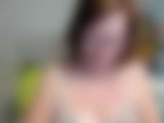 Live cam show with flirtyADELE - Granny on crypto-cams