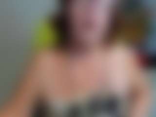 Live cam show with flirtyADELE - Dildo on Milfs Live