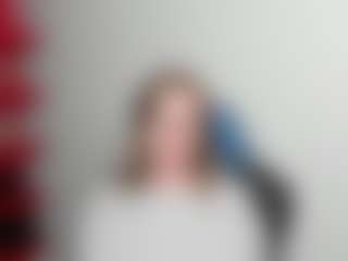 ZoeXox's Live Sex Cam Show