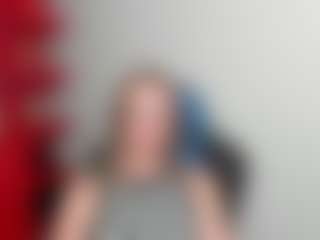 ZoeXox's Live Sex Cam Show
