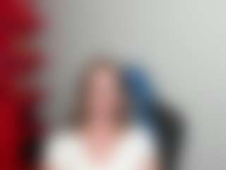 Live cam show with ZoeXox - Stockings on milfzrlive.com