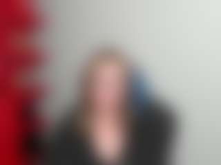Live cam show with ZoeXox - Femdom on Milfs Live