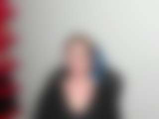 ZoeXox's Live Sex Cam Show