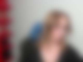 ZoeXox's Live Sex Cam Show