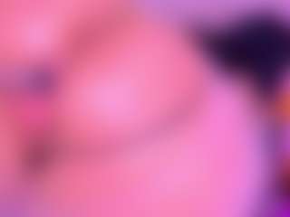 Live cam show with Bigassmonic - Smoking on MyBangCams