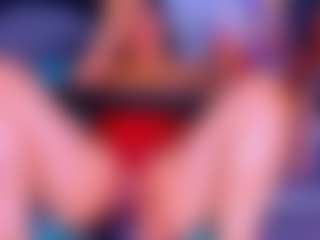 Lorena MILF webcam performer live streaming
