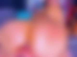 Live cam show with Lorena - Mature on Camsoda