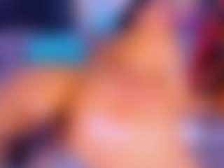 Live cam show with Lorena - Athletic MILF on Dolls Live