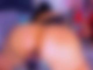 Live cam show with Lorena - Body Massage on studioflirtlive.com