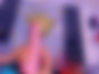 Live-Cam-Show mit Lorena - Public auf Camsoda