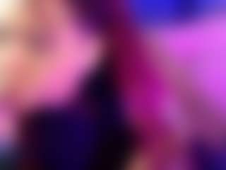 Live cam show with viol3ta_ - Average on Camsoda
