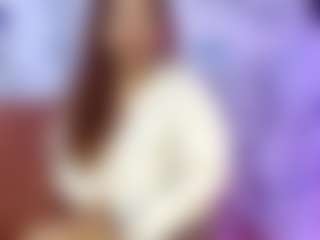 Live cam show with viol3ta_ - Bikini on Big Tits
