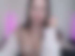Live cam show with SallyLust - Small Ass on liverealitysex.com