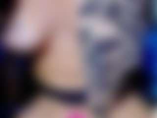 Eva-hot-blond MILF webcam performer live streaming