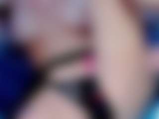 Live cam show with Eva-hot-blond - Blonde Hair MILF on SxyPornLive