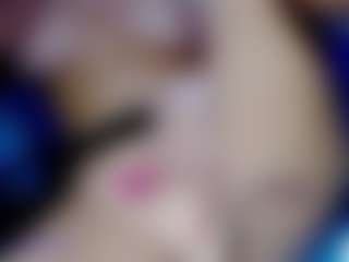 Live cam show with Eva-hot-blond - Living Room on dropp.cam