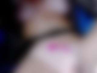 Live cam show with Eva-hot-blond - Pov on madthumbs
