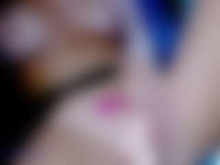 Live cam show with Eva-hot-blond - Living Room on CSO-WL